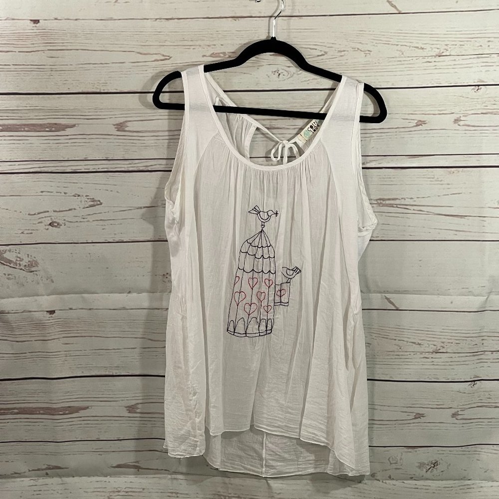 Coin 1804 Top with Bird Gage Setting - Size Small - White